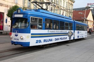 Slika MUP-ILUSTRACIJE-NOVA GALERIJA/Odjel prevencije/Tramvaj/Tram naslovna.JPG